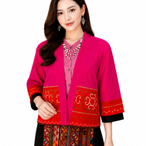 เสื้อคลุมผ้าใยกัญชงแต่งผ้าชาวเขาปักมือ ด้านหลังผ้าใยกัญชง สีธรรมชาติ งานแฮนด์เมด RedCraft SB06
