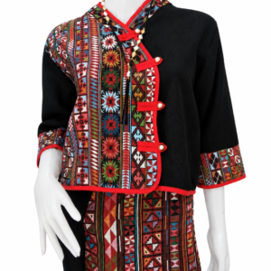 เสื้อเจ้านางผ้าใยกัญชงแต่งผ้าชาวเขางานฝีมือ ดีไซน์พื้นเมืองสำหรับผู้หญิง