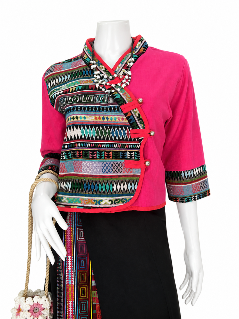 เสื้อเจ้านางผ้าใยกัญชงแต่งผ้าชาวเขางานฝีมือ ดีไซน์พื้นเมืองสำหรับผู้หญิง
